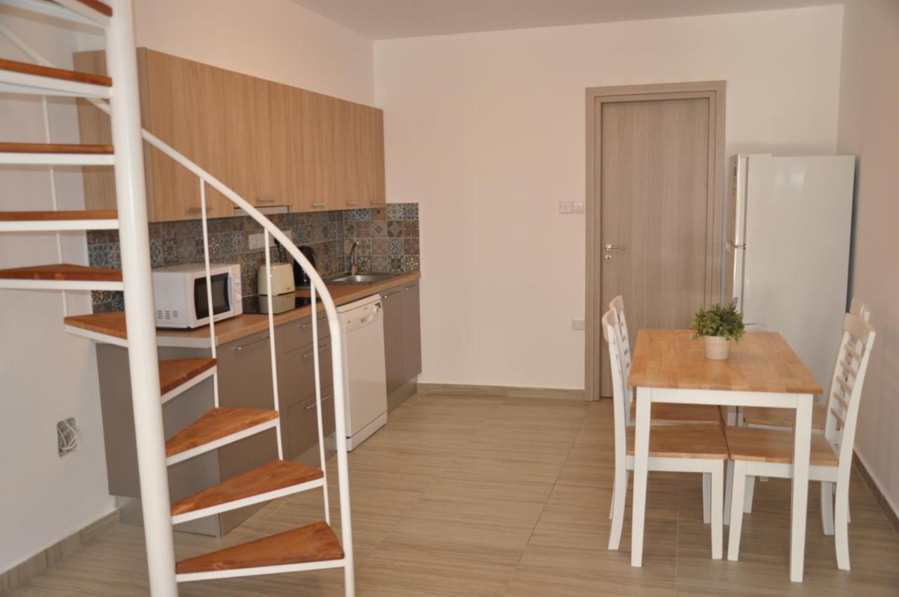 Lux Galatex Apartment ลิมาซอล ภายนอก รูปภาพ